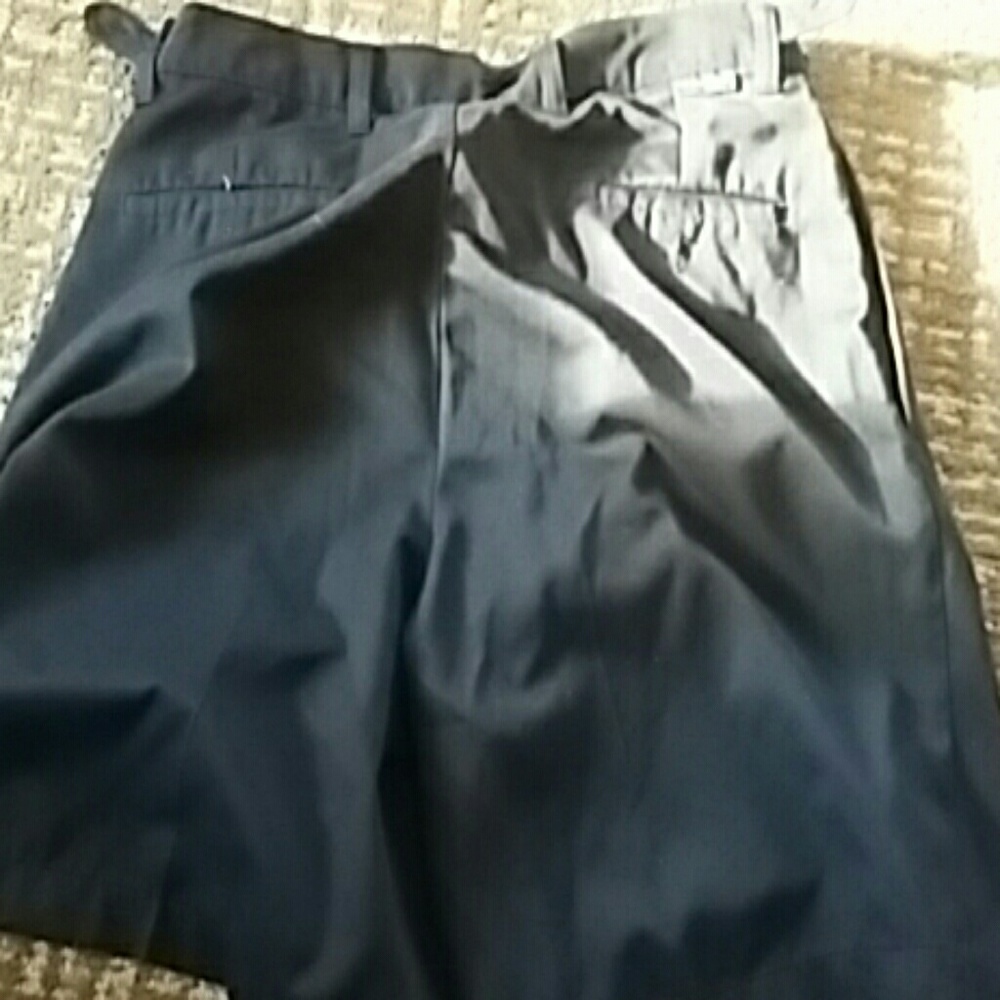 Docker shorts - Picture 3 of 4